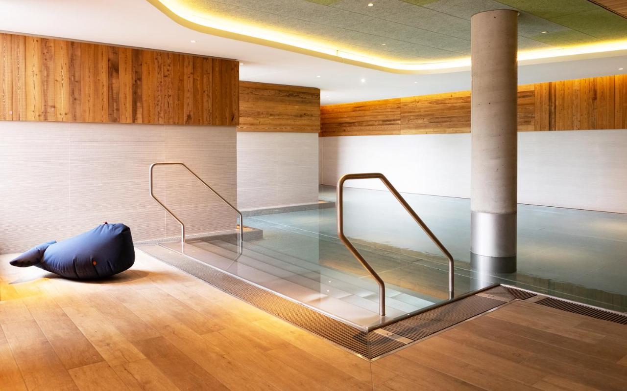 Das James 플렌스부르크 외부 사진 The swimming pool at the Hotel Axelmannstein